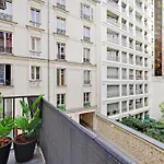Beautiful 2br 6p - Eiffel Tower Apartmán