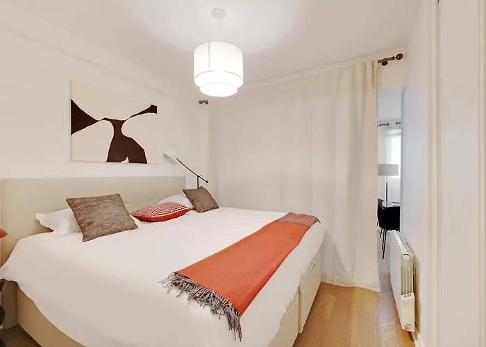 Beautiful 2br 6p - Eiffel Tower *